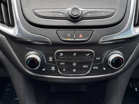 Certified 2024 Chevrolet Equinox LT AWD/4WD image 12