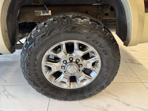 Used 2017 RAM 2500 Limited AWD/4WD image 32