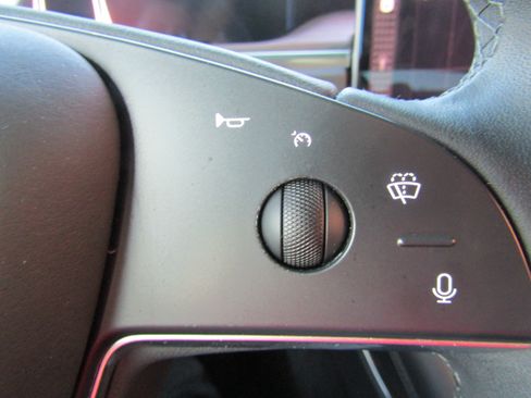 Used 2023 Tesla Model X AWD/4WD image 17