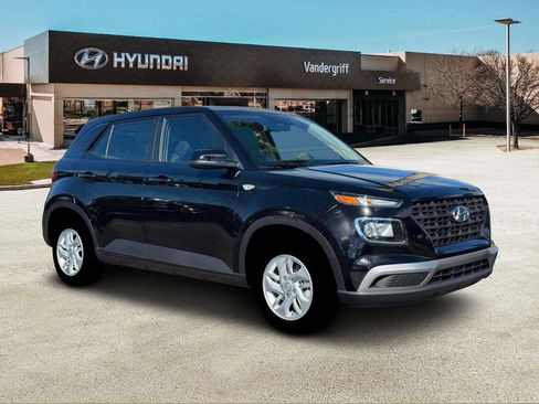New 2026 Hyundai Venue SE image 10