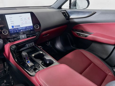 Certified 2025 Lexus NX 350 AWD w/ Accessory Package (2T) image 23