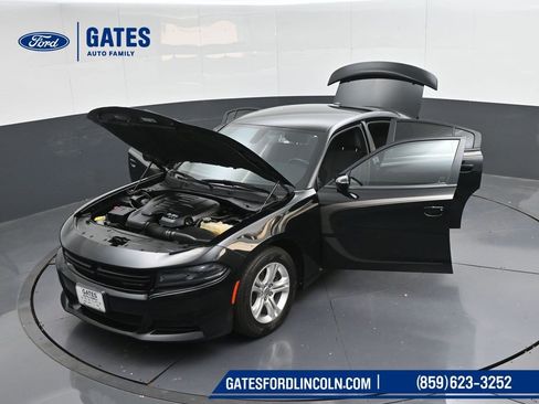 Used 2019 Dodge Charger SXT image 47