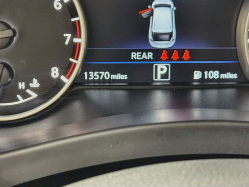 Used 2024 Nissan Murano SV w/ SV Midnight Edition Package FWD image 18