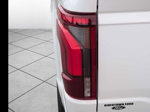 New 2025 Ford F150 Lariat w/ Equipment Group 501A Mid image 16