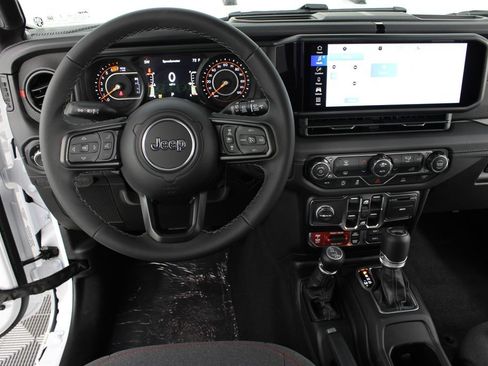 New 2026 Jeep Wrangler Unlimited Rubicon AWD/4WD image 10