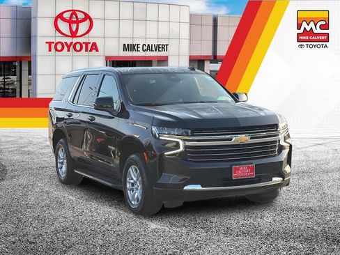 Used 2024 Chevrolet Tahoe LT w/ Luxury Package AWD/4WD image 7