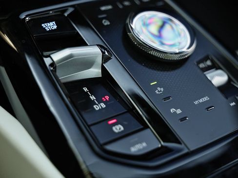 New 2027 BMW i5 eDrive40 RWD image 41