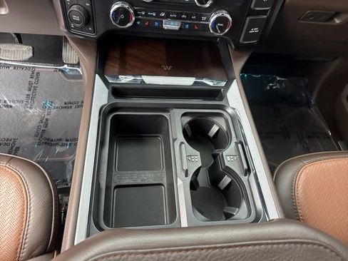 Used 2025 Ford F250 King Ranch w/ FX4 Off-Road Package image 31