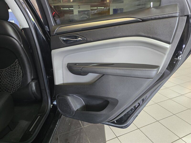 Used 2010 Cadillac SRX 2WD image 15