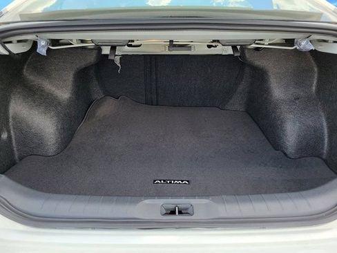 New 2026 Nissan Altima 2.5 SR FWD image 12
