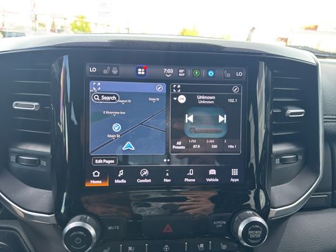 Used 2022 RAM 1500 Laramie AWD/4WD image 26
