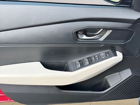 Used 2023 Honda Accord LX image 25
