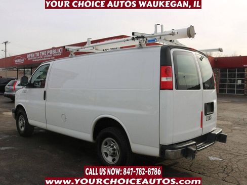 Used 2017 GMC Savana 2500 RWD image 7