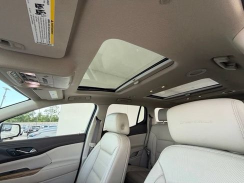 Used 2019 GMC Acadia Denali w/ Technology Package FWD image 19