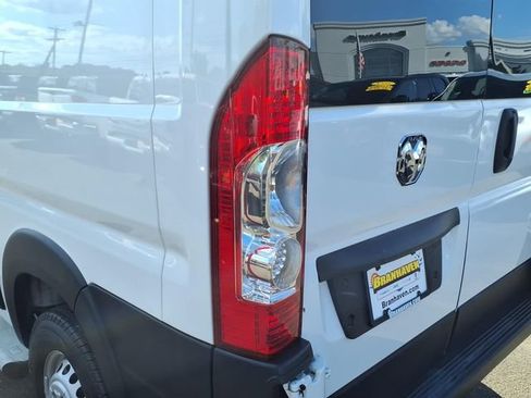 Used 2025 RAM ProMaster 2500 w/ U-Haul Equipment Group FWD image 16