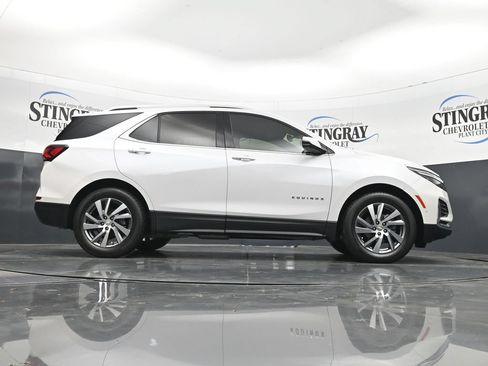 Used 2023 Chevrolet Equinox Premier FWD image 33