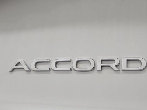 Certified 2025 Honda Accord SE image 9