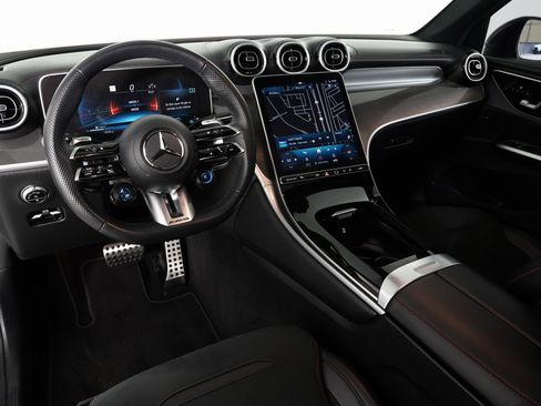 Used 2024 Mercedes-Benz GLC 43 AMG 4MATIC image 17