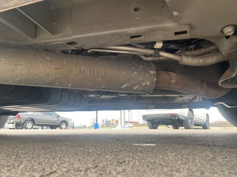 Used 2019 Dodge Grand Caravan SXT image 17