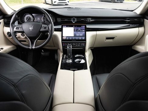 Used 2022 Maserati Quattroporte Modena image 43