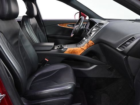 Used 2016 Lincoln MKX Reserve w/ Technology Package AWD/4WD image 16