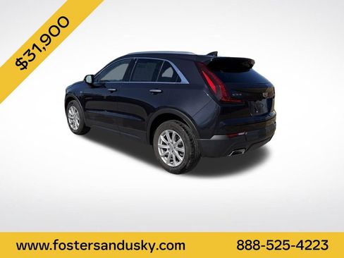 Used 2023 Cadillac XT4 Luxury w/ Cold Weather Package image 3