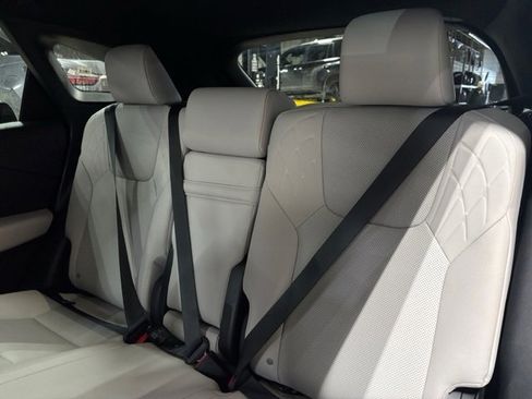Used 2024 Lexus RX 350 Premium image 25