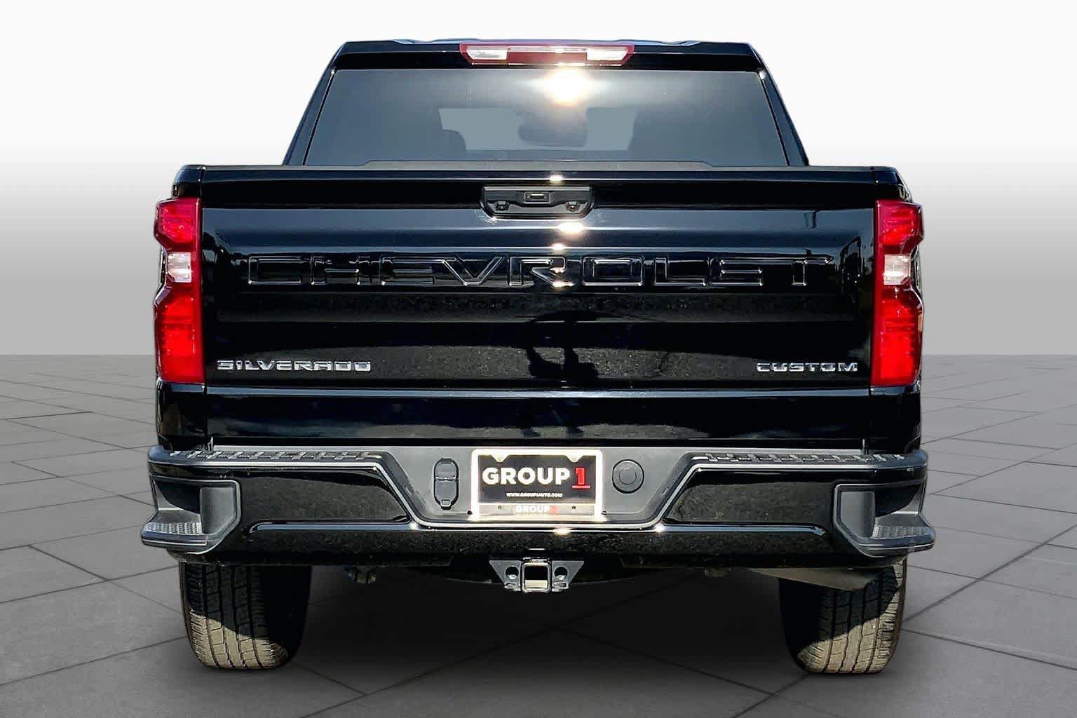 Used 2025 Chevrolet Silverado 1500 Custom RWD image 4
