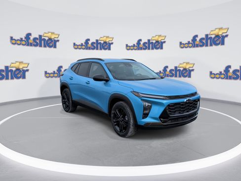 Certified 2025 Chevrolet Trax ACTIV image 2