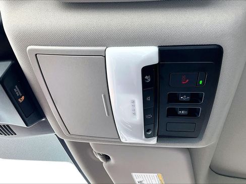 Used 2025 Nissan Rogue Platinum w/ Platinum Premium Package FWD image 62