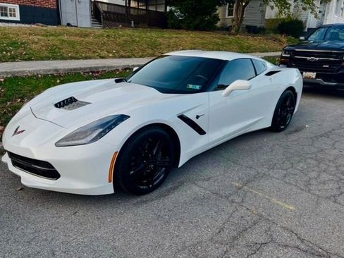 Used 2016 Chevrolet Corvette Stingray Coupe w/ Carbon Flash Badge Package RWD image 1