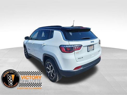 Certified 2025 Jeep Compass Limited image 23