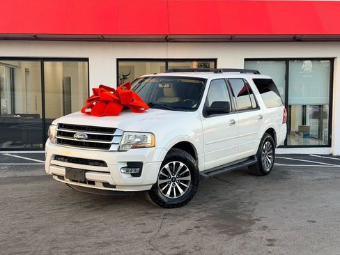 Used 2015 Ford Expedition XLT w/ Equipment Group 201A image 1