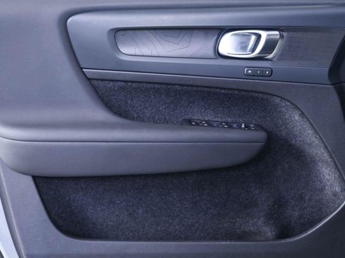 Certified 2024 Volvo C40 P8 Recharge Plus w/ Climate Package AWD/4WD image 6