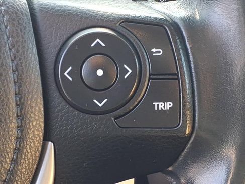 Used 2016 Toyota RAV4 XLE image 11