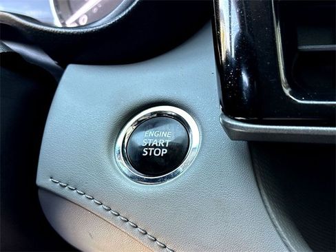 Used 2023 Toyota Highlander LE image 15