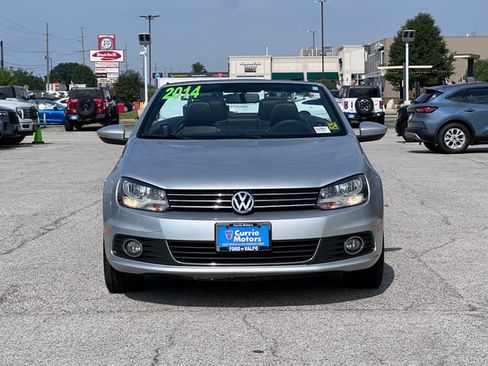 Used 2014 Volkswagen Eos Komfort FWD image 2