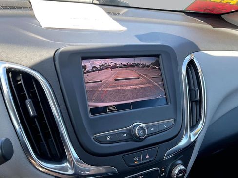 Used 2023 Chevrolet Equinox LS w/ LS Convenience Package FWD image 21