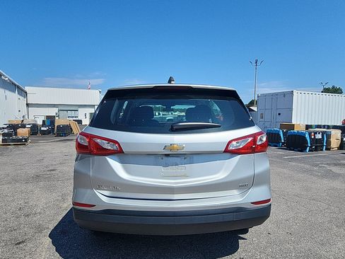Used 2020 Chevrolet Equinox LS AWD/4WD image 4
