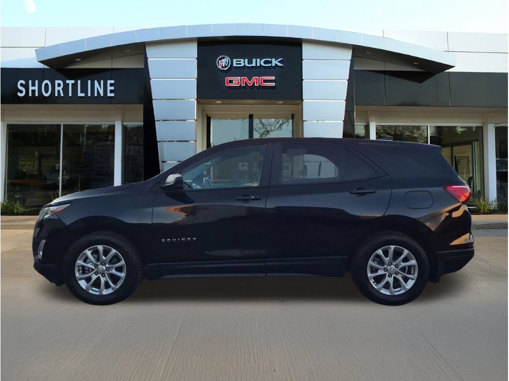Used 2020 Chevrolet Equinox LS w/ LS Convenience Package FWD image 4