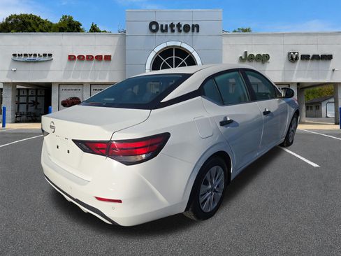 Used 2024 Nissan Sentra S FWD image 4