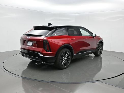 New 2027 Cadillac Optiq Premium Sport w/ LPO, Floor Liner Package AWD/4WD image 6