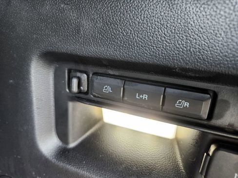 Used 2020 Ford Explorer ST image 37