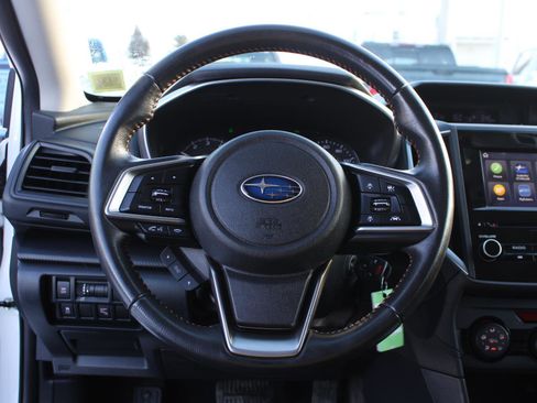Used 2019 Subaru Crosstrek 2.0i Premium w/ Eyesight System image 10