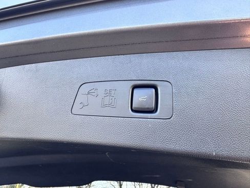 Used 2022 Lincoln Corsair FWD image 36