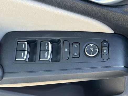 Used 2022 Honda Civic EX-L image 14