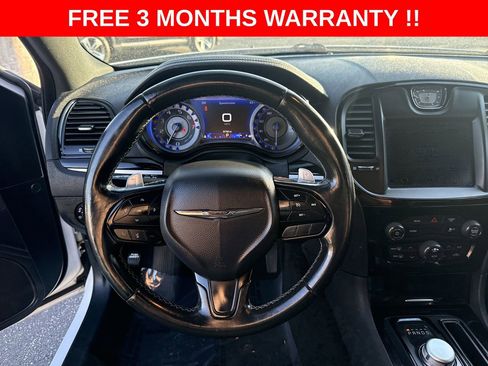 Used 2019 Chrysler 300 S AWD/4WD image 15