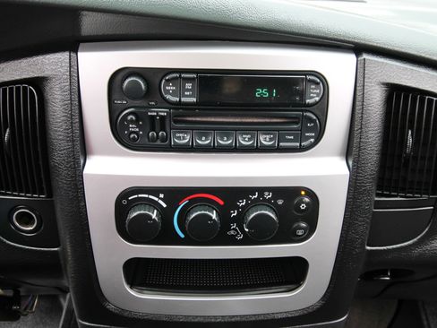 Used 2003 Dodge Ram 2500 Truck SLT image 27