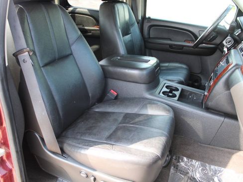 Used 2009 Chevrolet Silverado 1500 LTZ w/ LTZ Plus Package AWD/4WD image 13