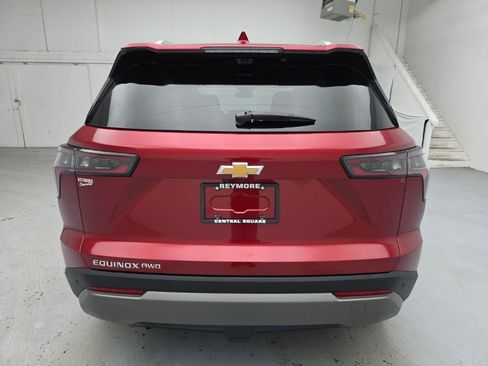 Used 2025 Chevrolet Equinox LT w/ Convenience Package II AWD/4WD image 11